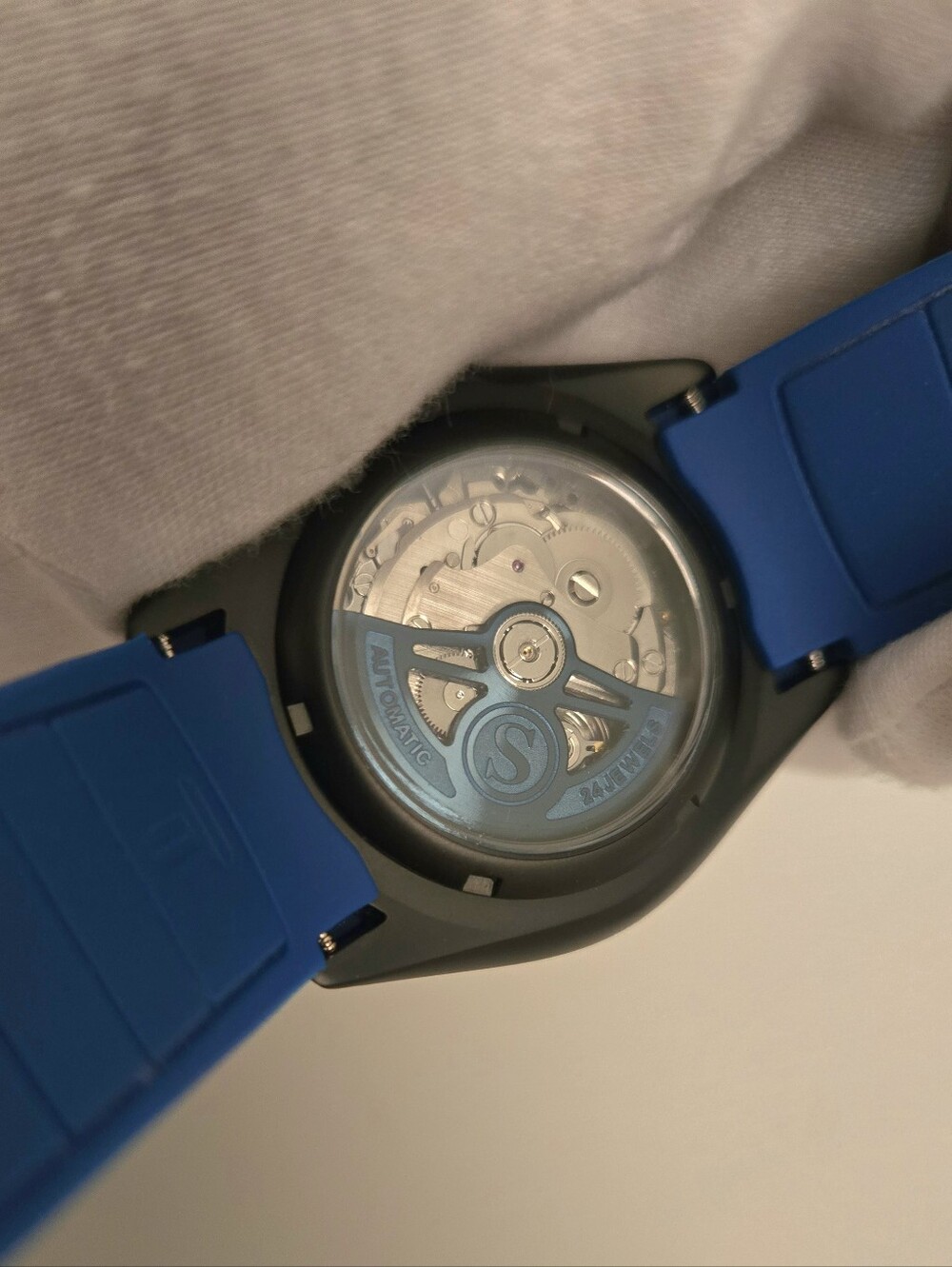Custom Seiko Mod Automatic Men's Watch - Picture 6 of 6
